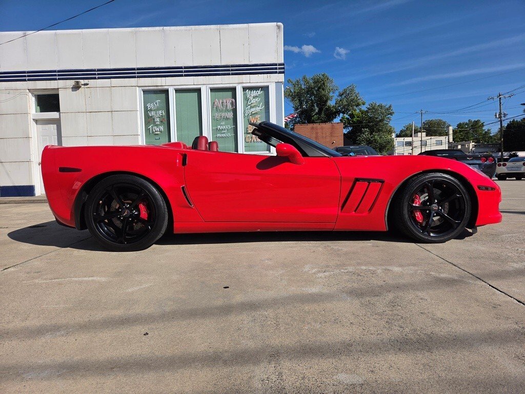 Chevrolet Corvette in Mount Airy, NC, United States 4 - 18689796