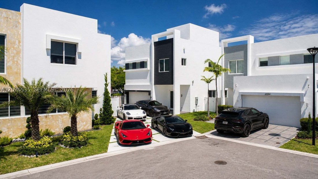 Maison à Doral, Floride, États-Unis 2 - 18727083