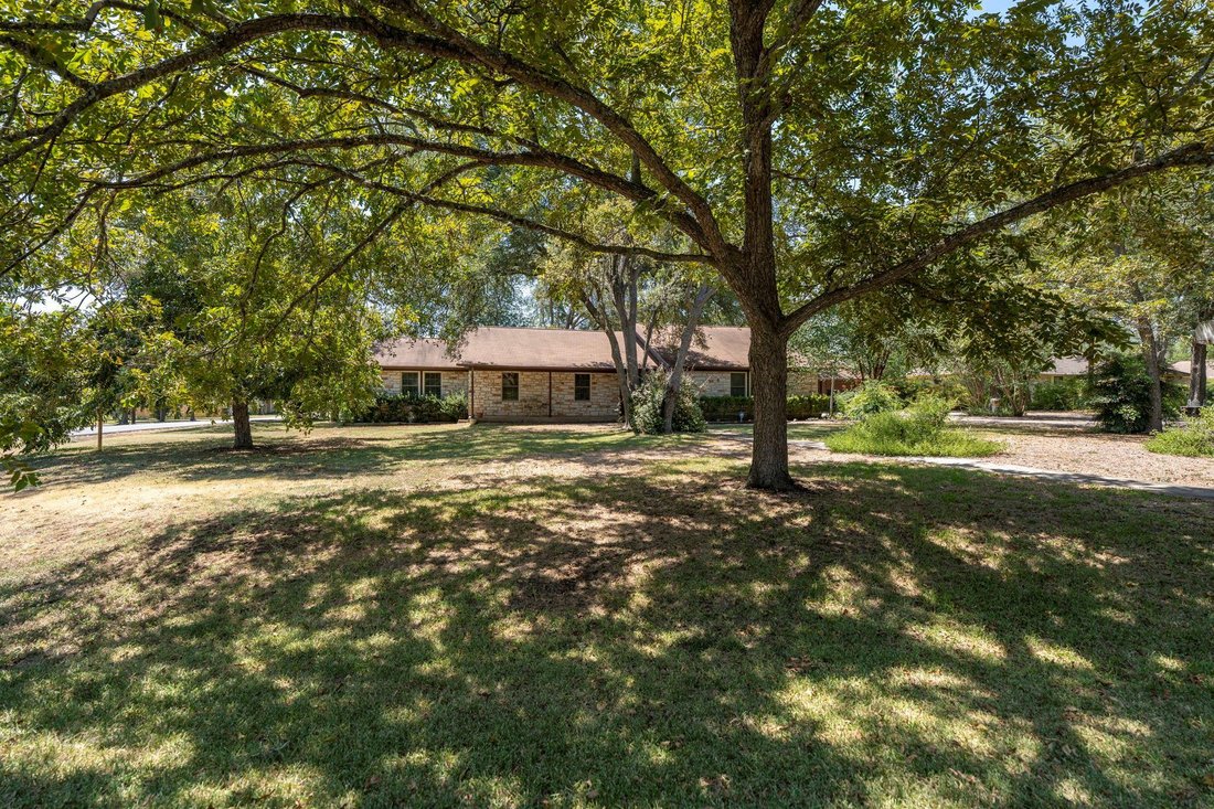 Casa a Buda, Texas, Stati Uniti 1 - 18726901