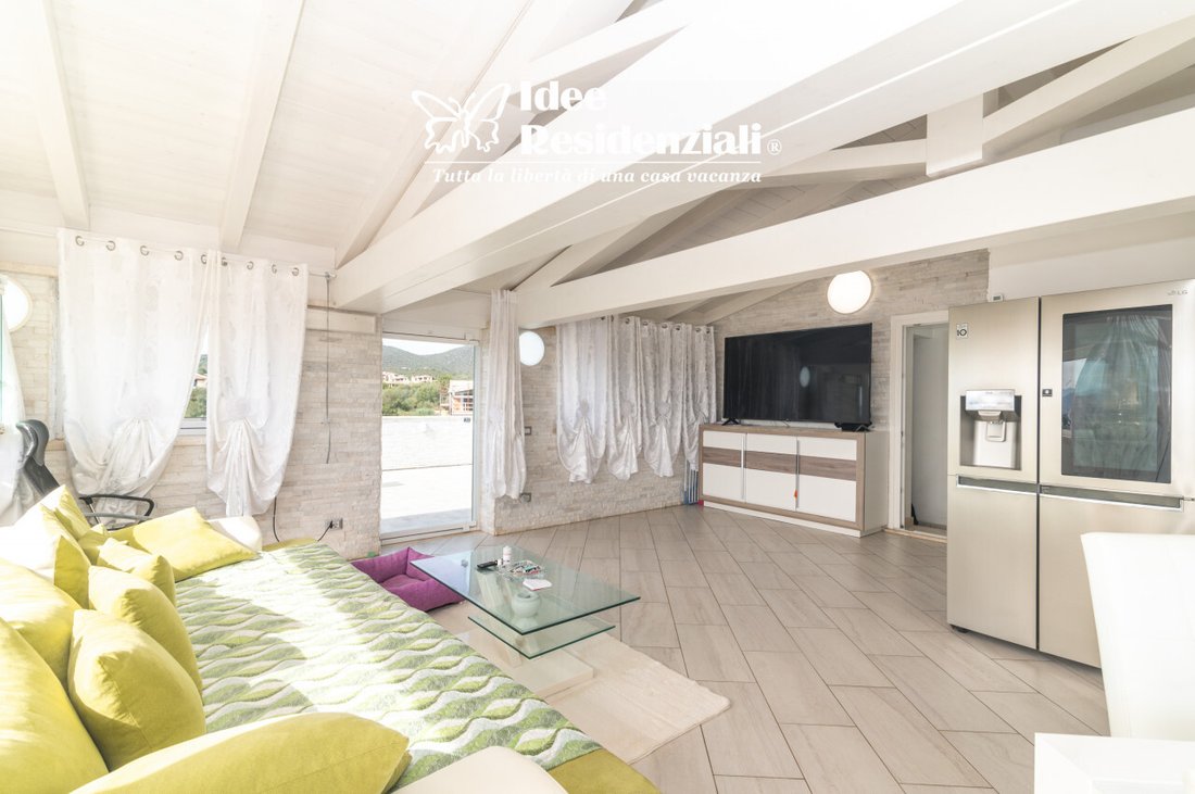 Apartamento en Olbia, Cerdeña, Italia 1 - 18728577