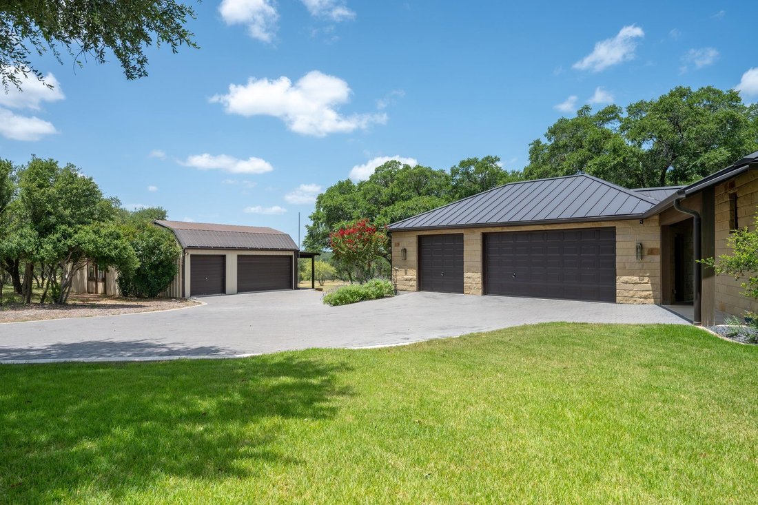 House in Spicewood, Texas, United States 3 - 18721981