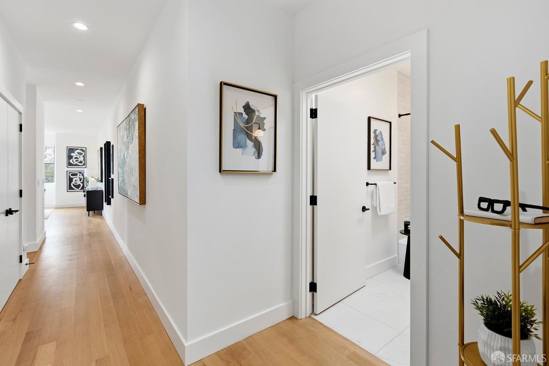 Condo in San Francisco, California, United States 3 - 18726120