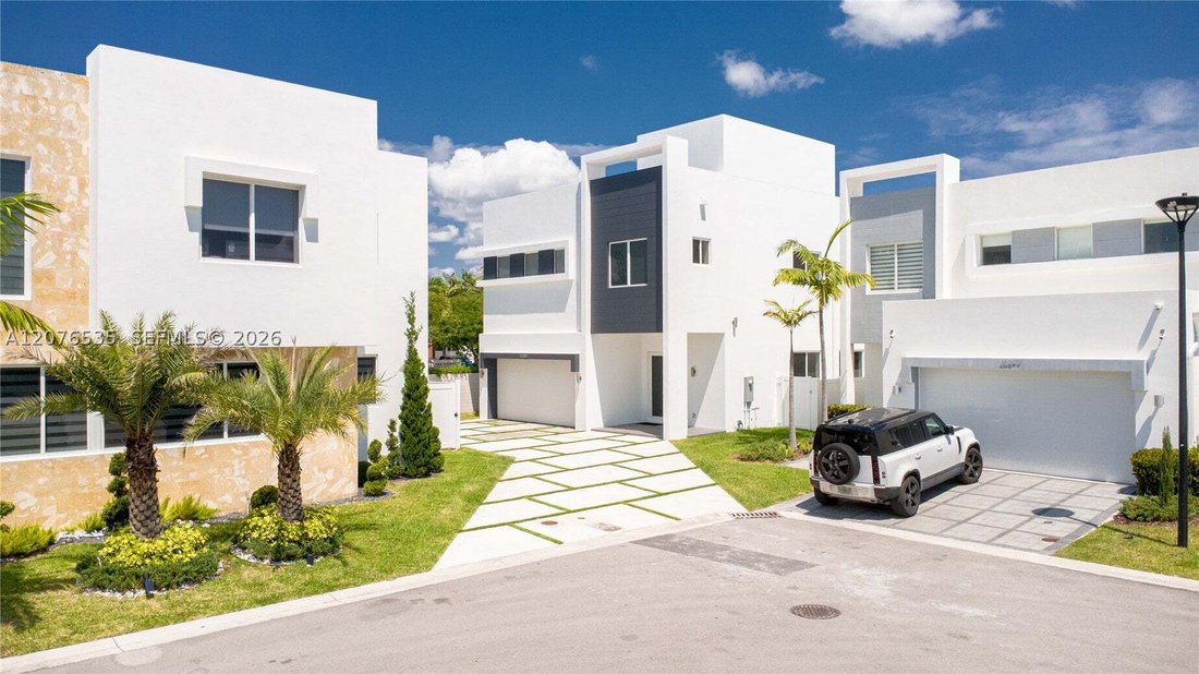 Maison à Doral, Floride, États-Unis 1 - 18727083