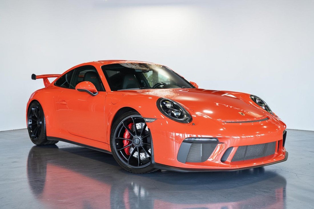 Coupe in Pompano Beach, FL, United States 1 - 18725046