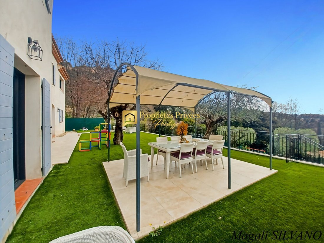 Villa in Grasse, Provence-Alpes-Côte d'Azur, France 5 - 18725751