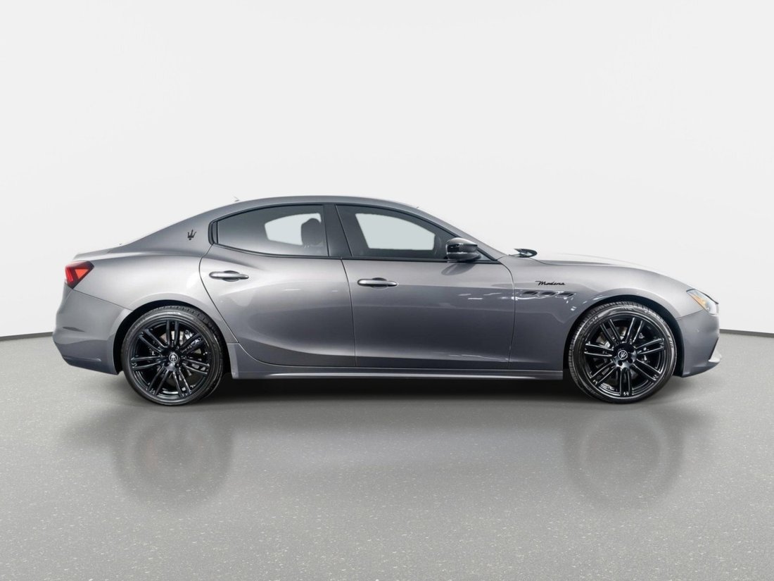 Sedan in Pompano Beach, FL, United States 3 - 18724671