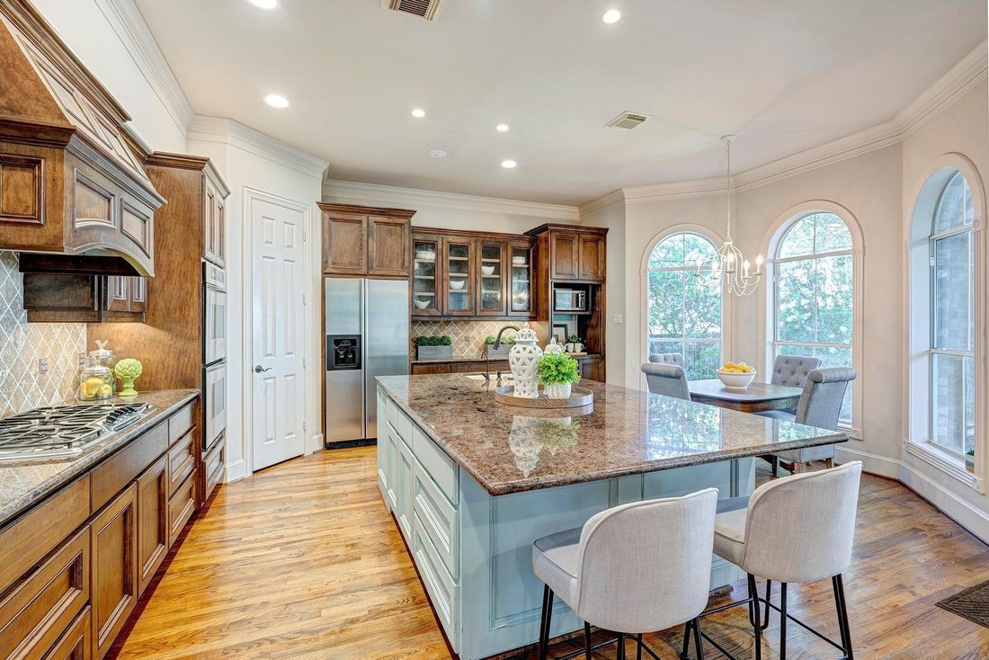 House in Houston, Texas, United States 5 - 18727615