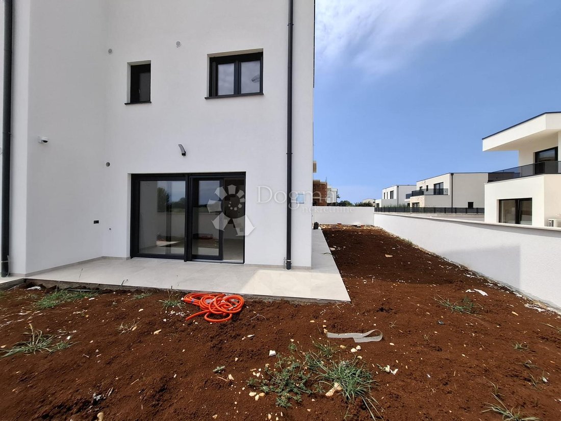 House in Porec, Istria County, Croatia 2 - 18728207