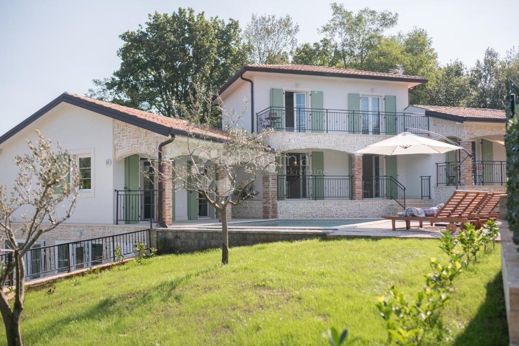 Casa en Vižinada, Istria, Croacia 1 - 18727934