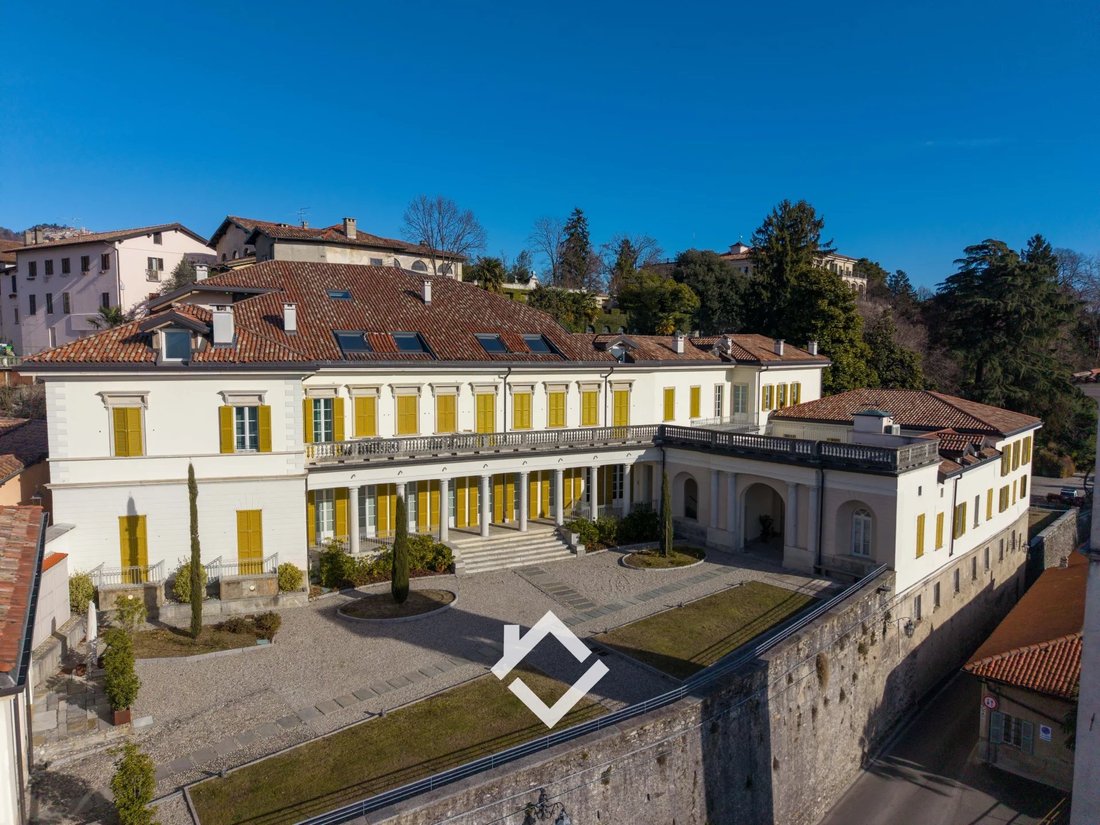 Appartement à Casciago, Lombardie, Italie 1 - 18726352