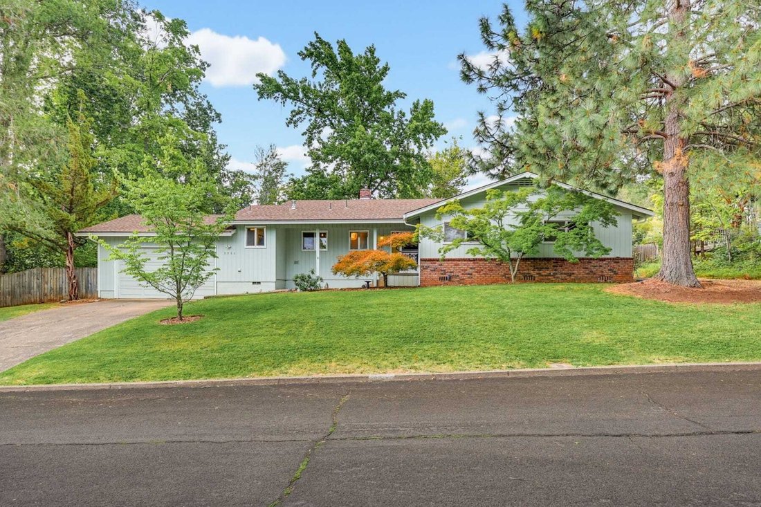 Casa a Ashland, Oregon, Stati Uniti 1 - 18726096