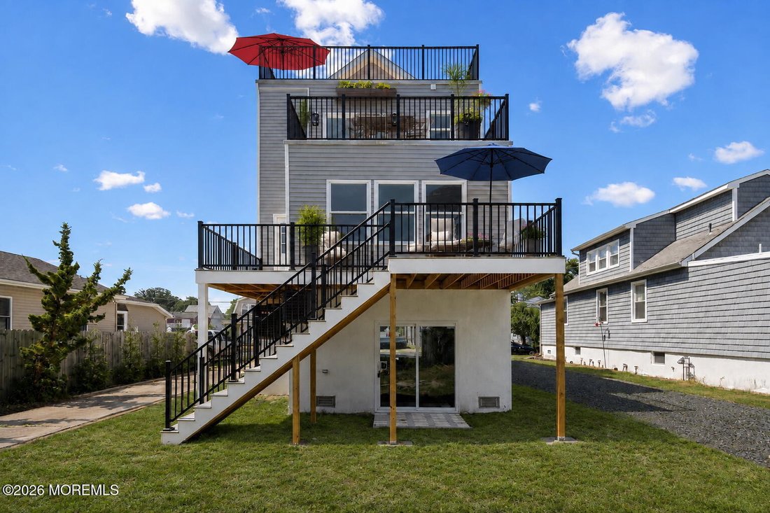 Casa a North Middletown, New Jersey, Stati Uniti 3 - 18726489