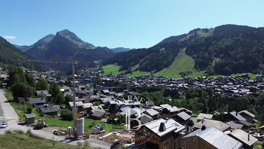 Land in Morzine, Auvergne-Rhône-Alpes, France 1 - 18724140