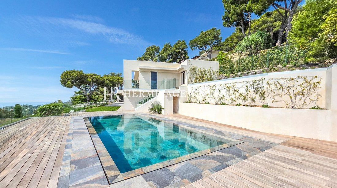 Villa in Dorf-Cros de Caste-Coupiere-Mont Gros, Roquebrune-Cap-Martin, Frankreich 1 - 15819267