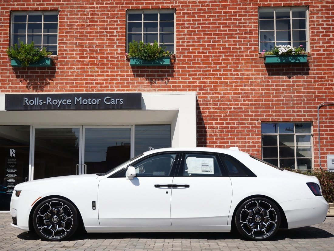 Sedan in Beverly Hills, CA, United States 3 - 18720915