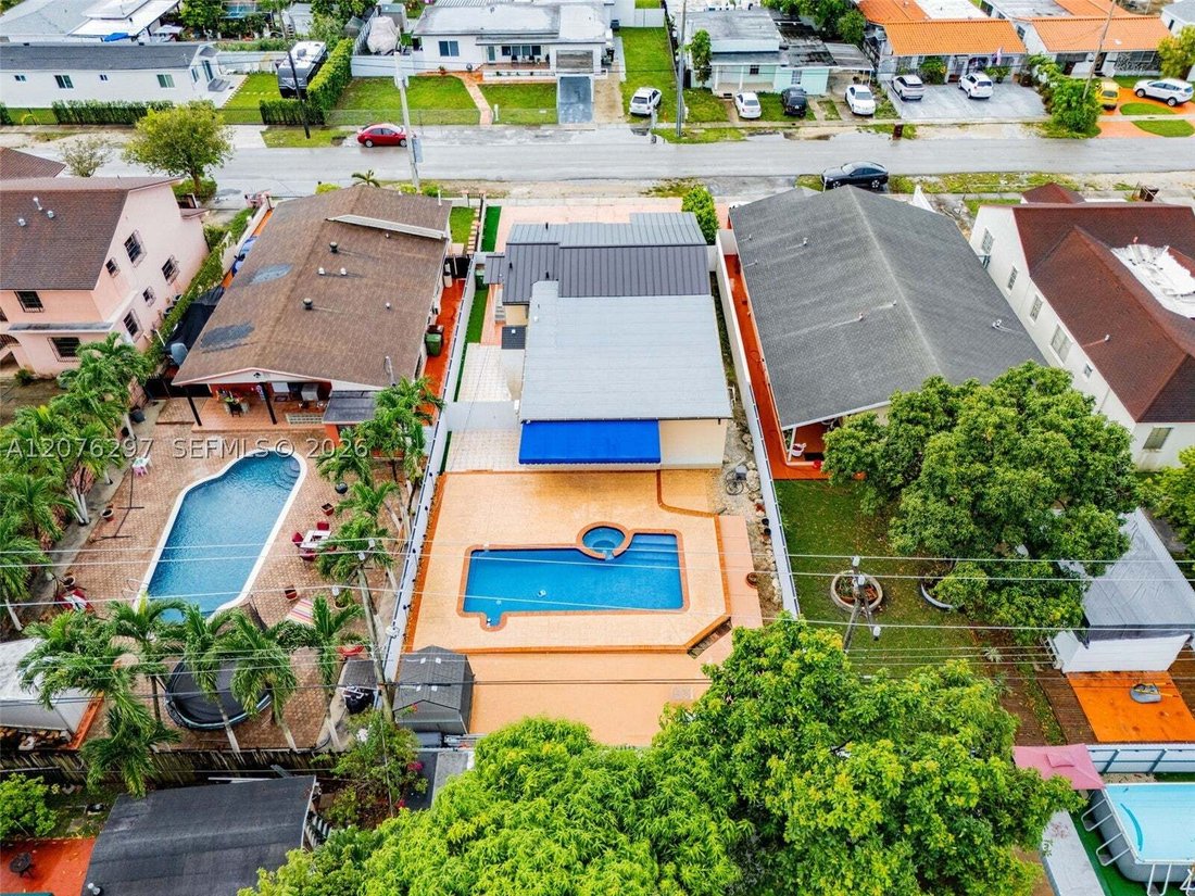 Casa a Hialeah, Florida, Stati Uniti 5 - 18715641