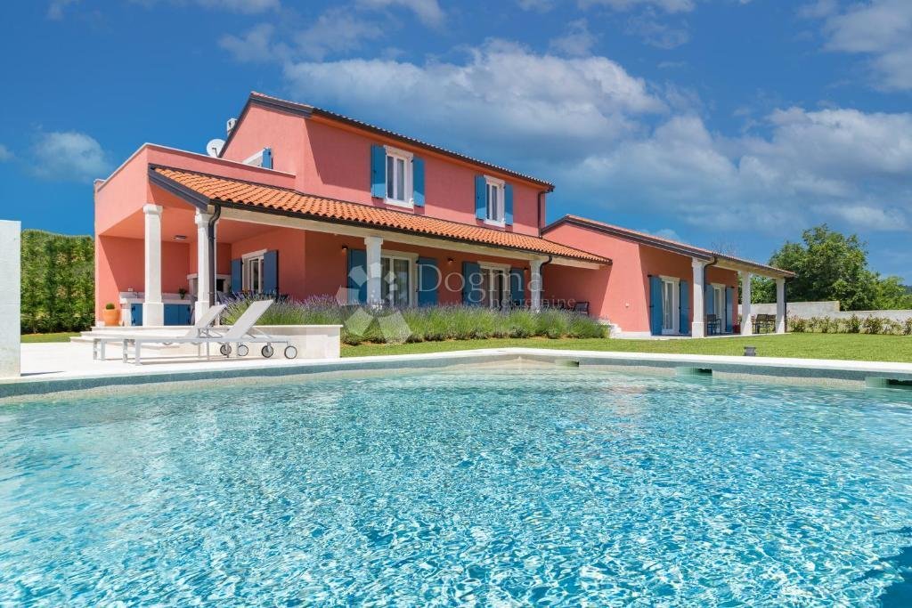 Casa en Opcina Motovun, Istria, Croacia 1 - 18728514
