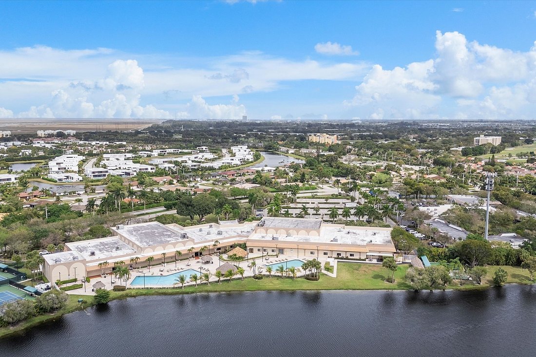 Maison à Fort Lauderdale, Floride, États-Unis 3 - 18727846