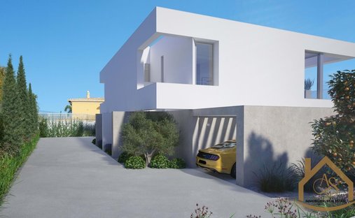 Villa in Praia da Luz, Algarve, Portugal 1