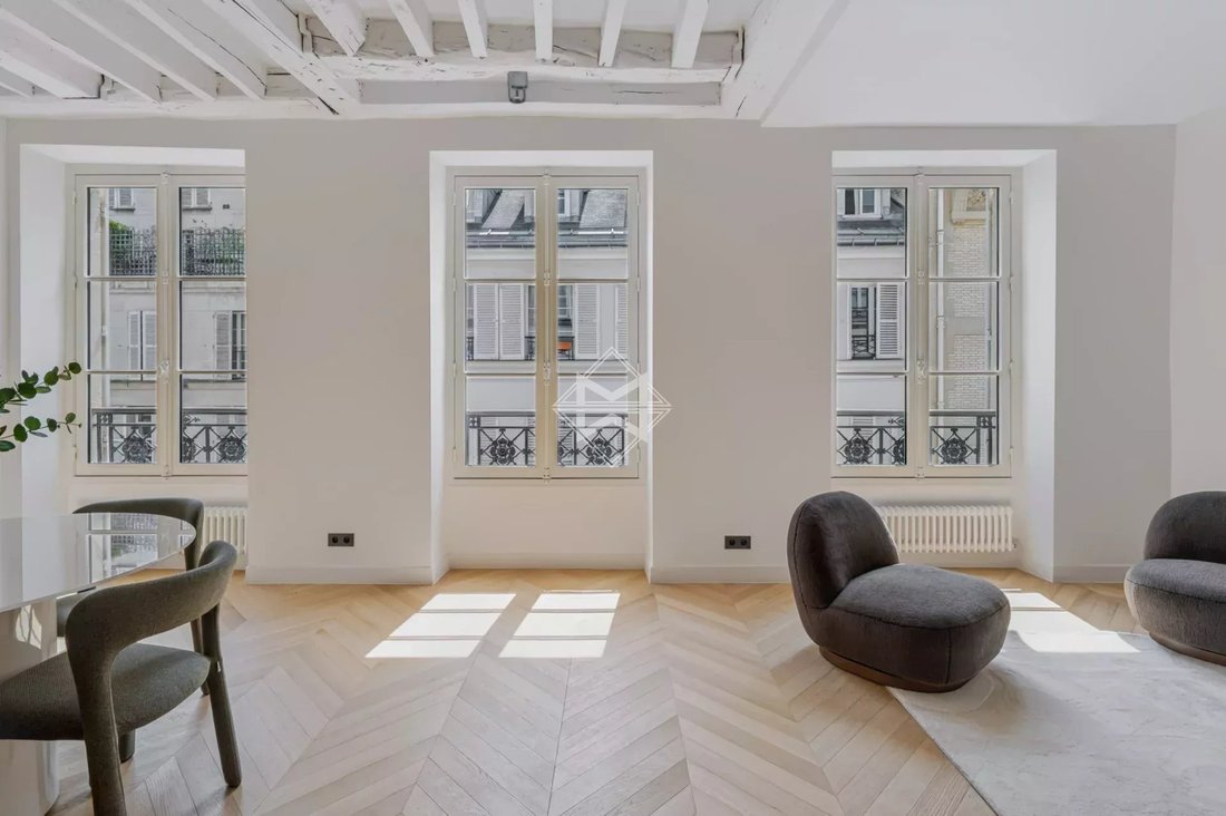 Apartment in Saint Thomas d'Aquin, Paris 7e Arrondissement, Paris 1 - 18720798