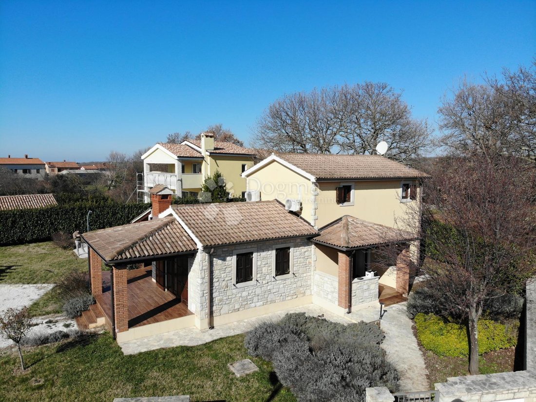 Maison à Poreč, Istrie, Croatie 1 - 18728337