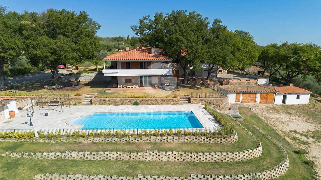 Estate in Sinalunga, Tuscany, Italy 1 - 18727123