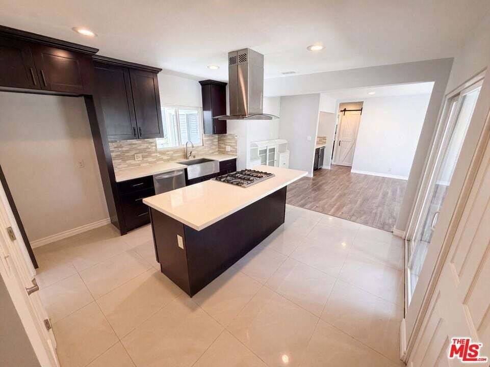 Casa a Fullerton, California, Stati Uniti 2 - 18726587