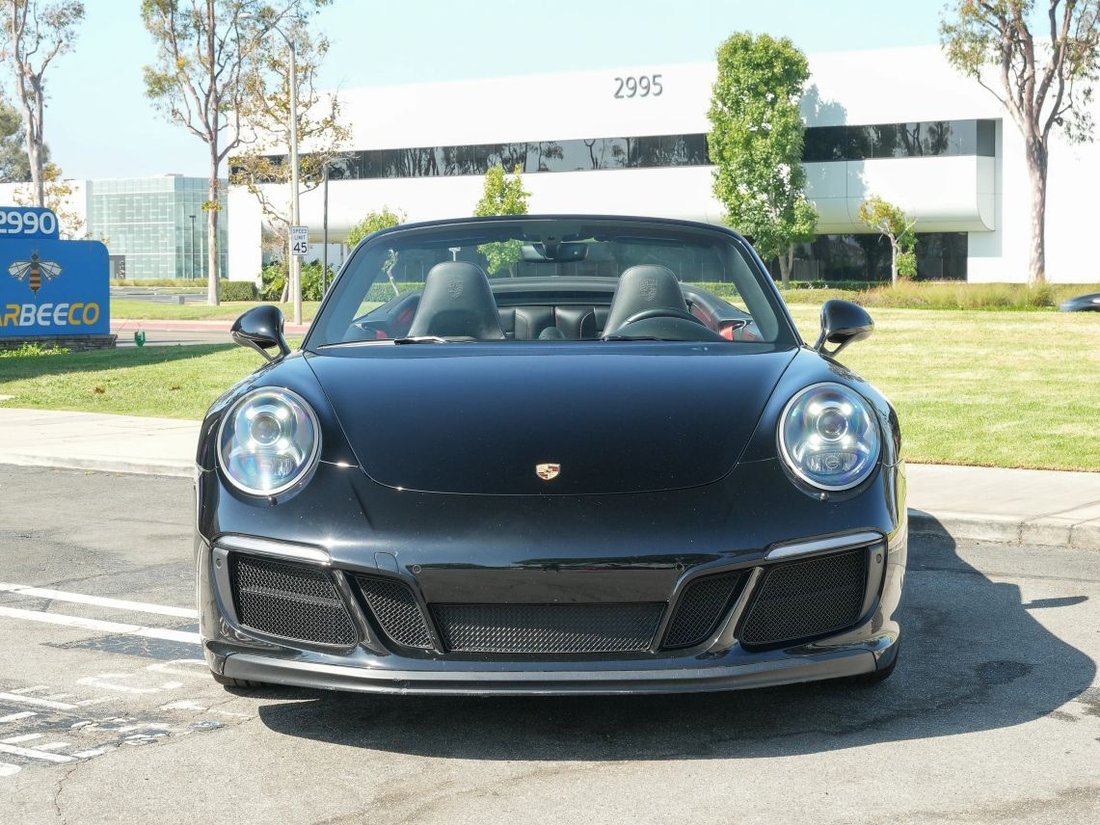 Cabriolet in Costa Mesa, CA, United States 2 - 18679658