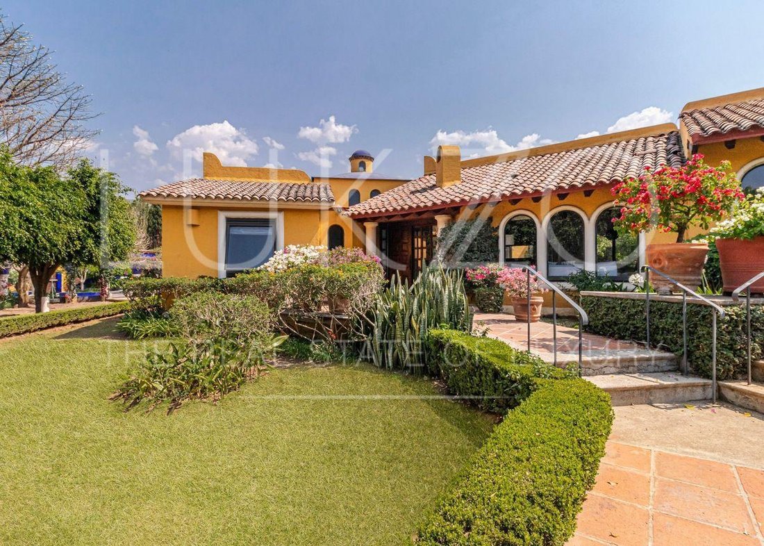 House in Tepoztlán, Morelos, Mexico 1 - 18726066