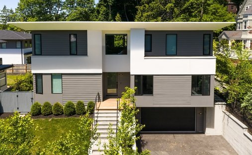 House in Brookline, Massachusetts, United States 1
