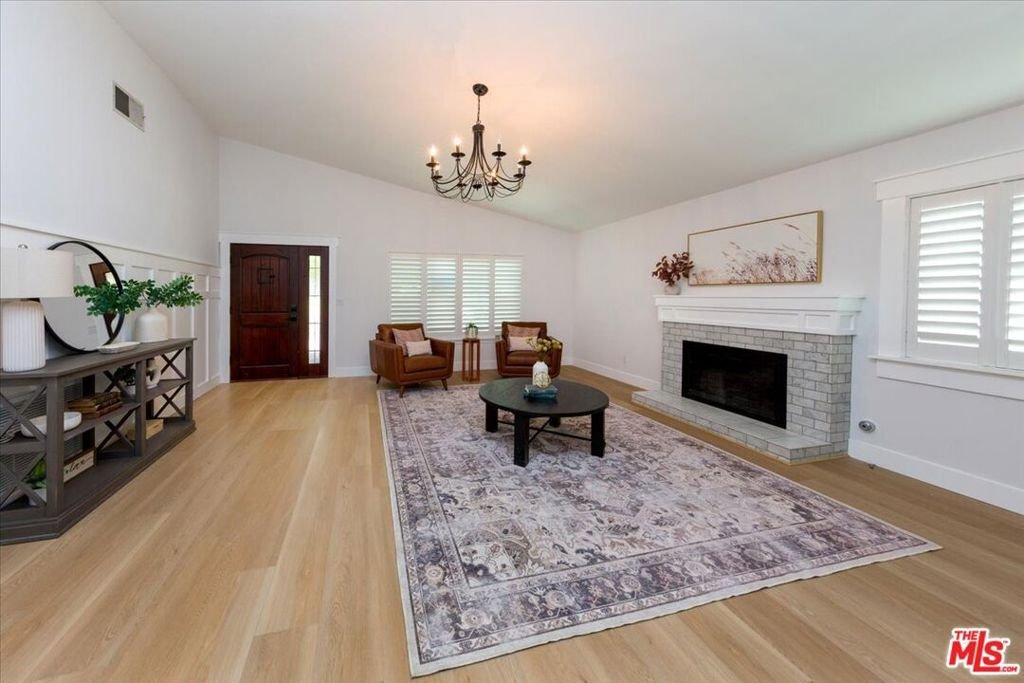 House in Santa Clarita, California, United States 4 - 18726601