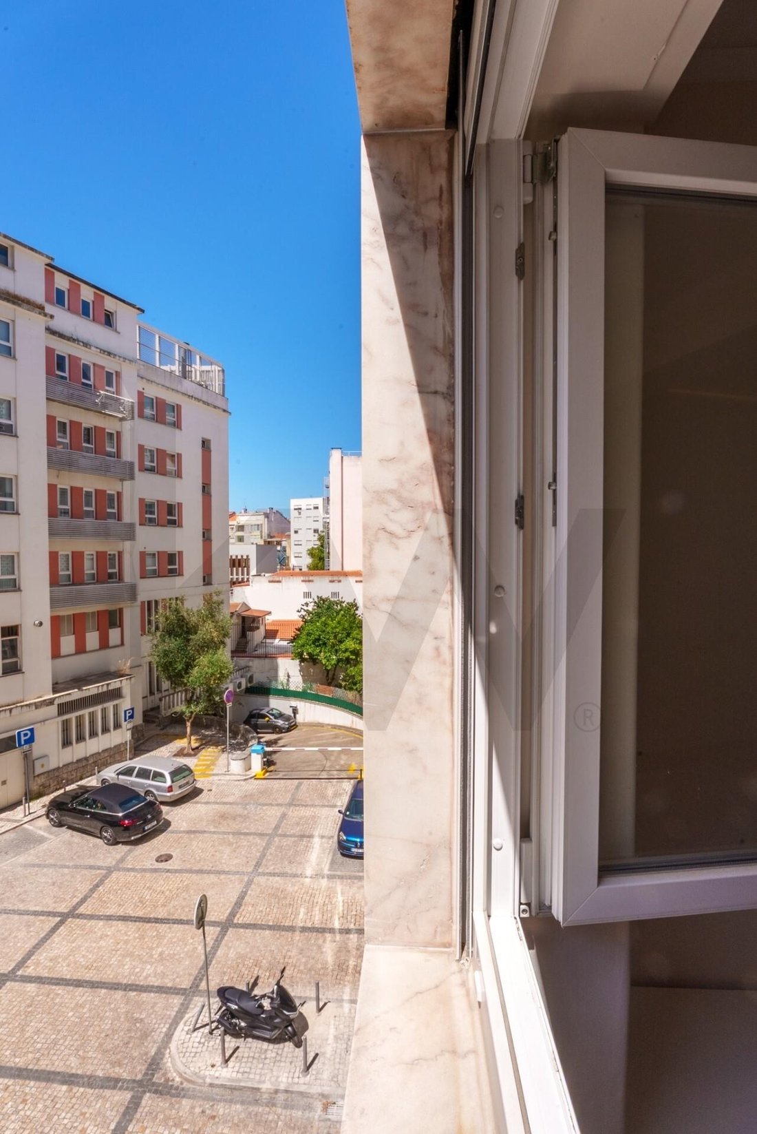 Apartment in Campolide, Lisbon, Portugal 2 - 18720925