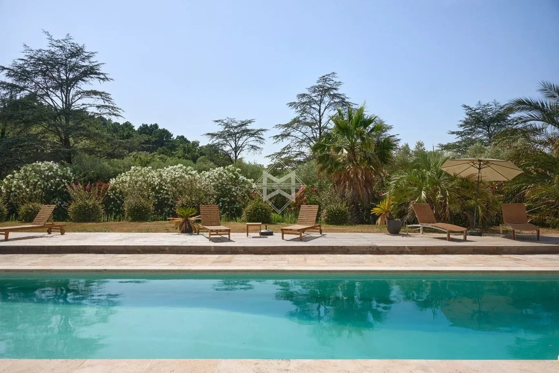 Villa in Centre Ville, Cogolin, France 4 - 18725553