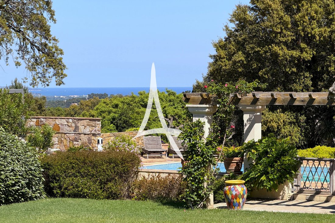 Villa en Zone Ouest Urbaine, San Tropez, Francia 3 - 18727889
