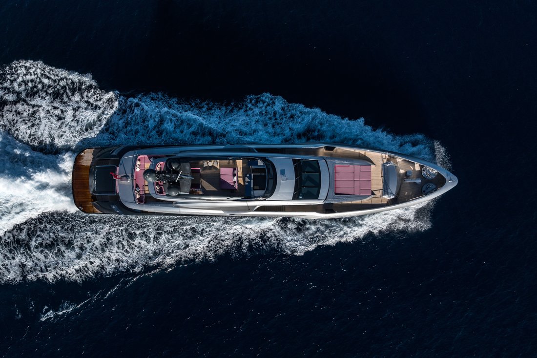Yacht in Italy 3 - 18727423