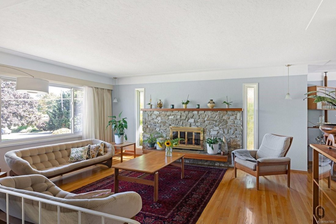 House in Victoria, British Columbia, Canada 5 - 18720860