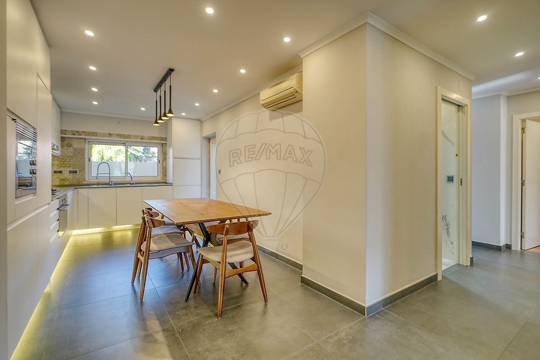 Apartamento en Carcavelos y Parede, Distrito de Lisboa, Portugal 1 - 18721041