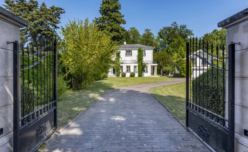 House in Collonge-Bellerive, Canton of Geneva, Switzerland 1