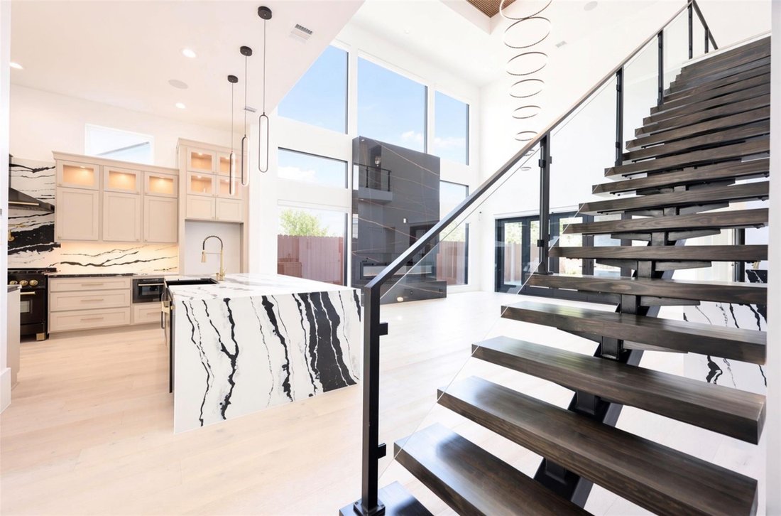 House in Houston, Texas, United States 3 - 18722669