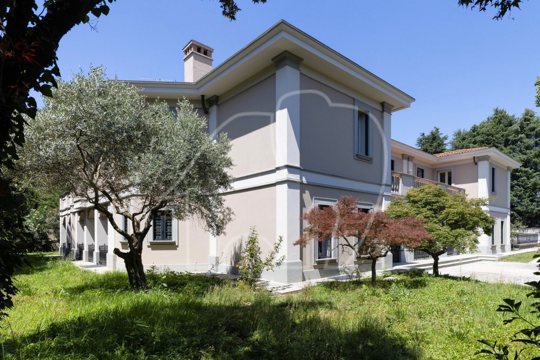 Villa in Chiari, Lombardia, Italia 3 - 18728582