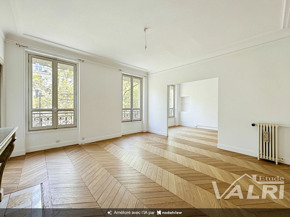 Apartment in Léon-Blum Folie-Regnault, Paris 11e Arrondissement, Paris 1 - 18728523