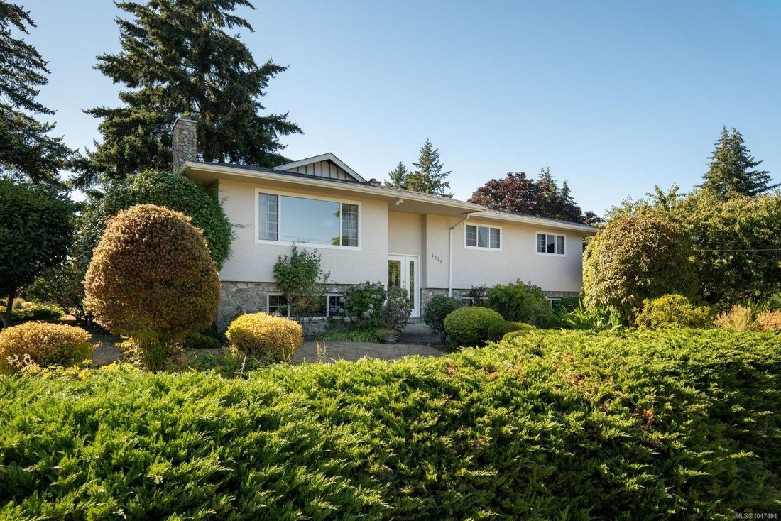 House in Victoria, British Columbia, Canada 2 - 18720860