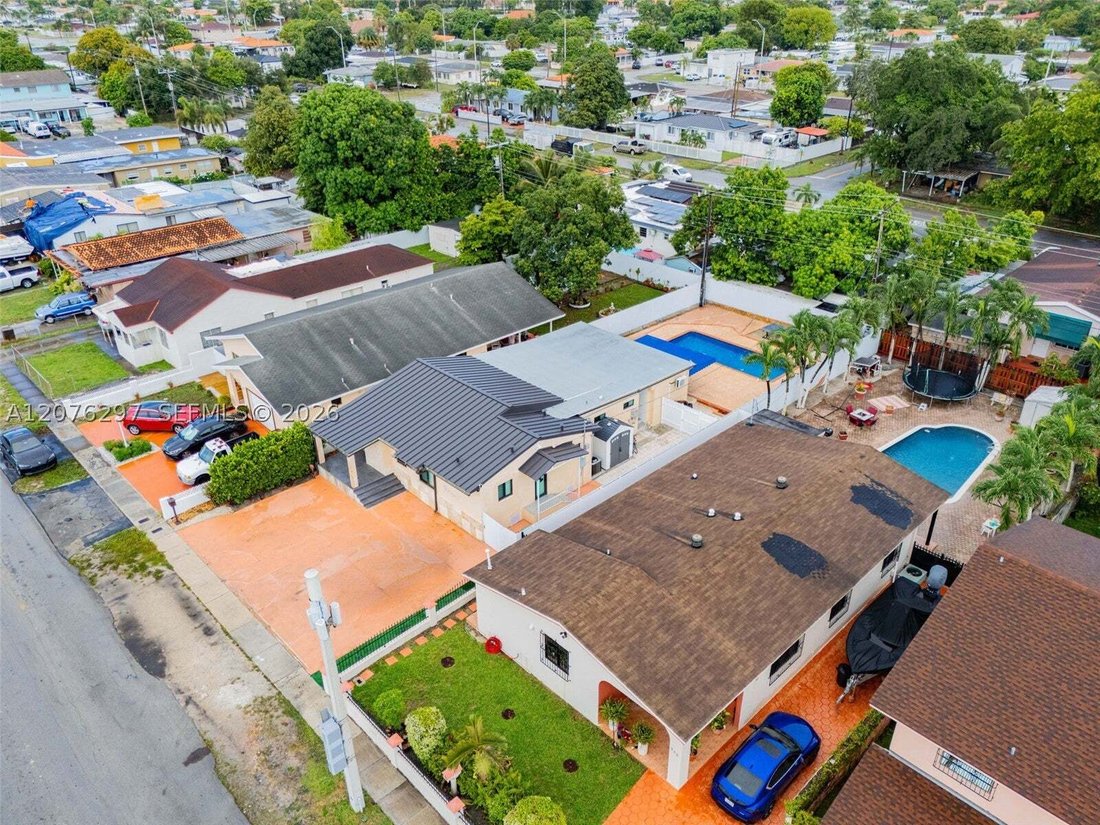 Casa a Hialeah, Florida, Stati Uniti 3 - 18715641