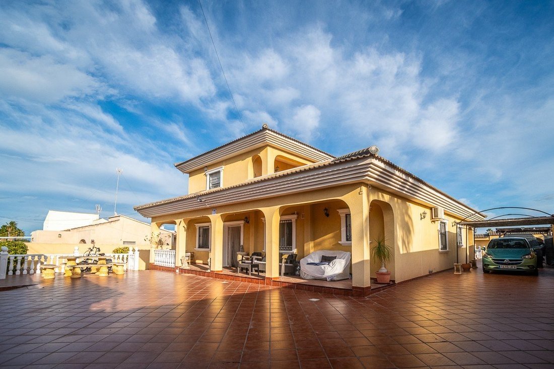 Haus in Torrevieja, Land Valencia, Spanien 4 - 18728500