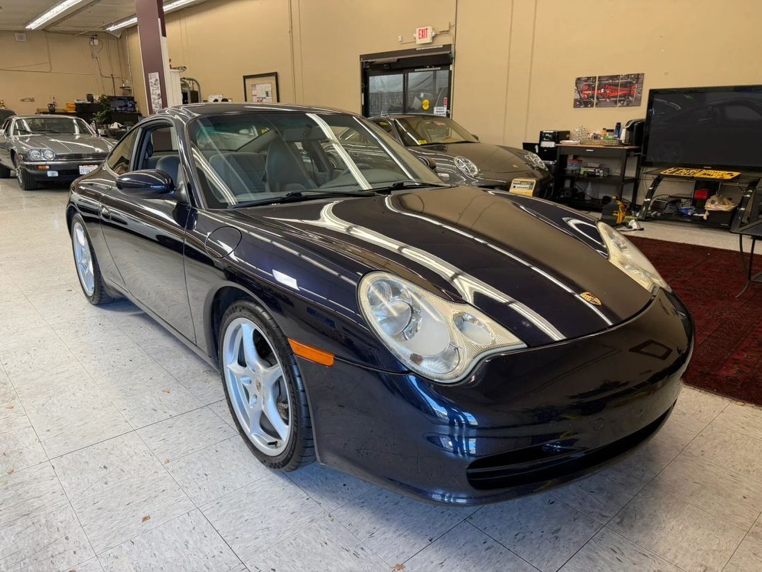 Coupe in Martinez, CA, United States 1 - 18728677