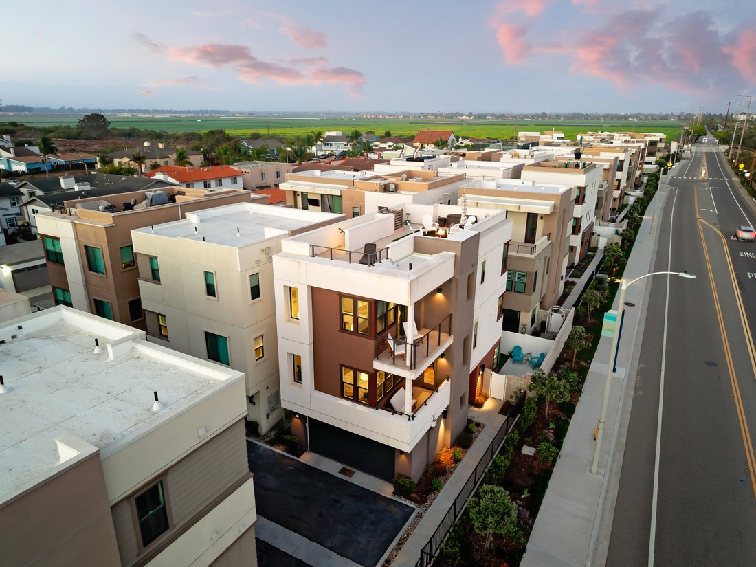 House in Oxnard, California, United States 1 - 18722783