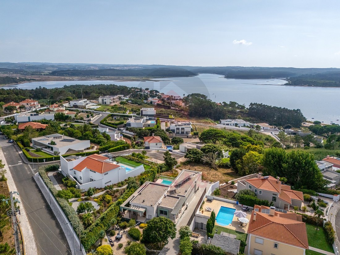 Casa en Nadadouro, Distrito de Leiria, Portugal 1 - 18720993