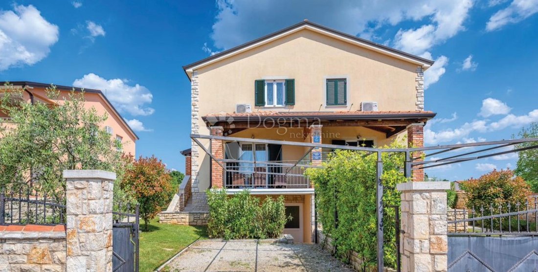House in Umag, Istria County, Croatia 2 - 18728329