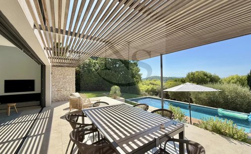 Villa à Centre Ancien-Cros-Lotins, Éguilles, France 1