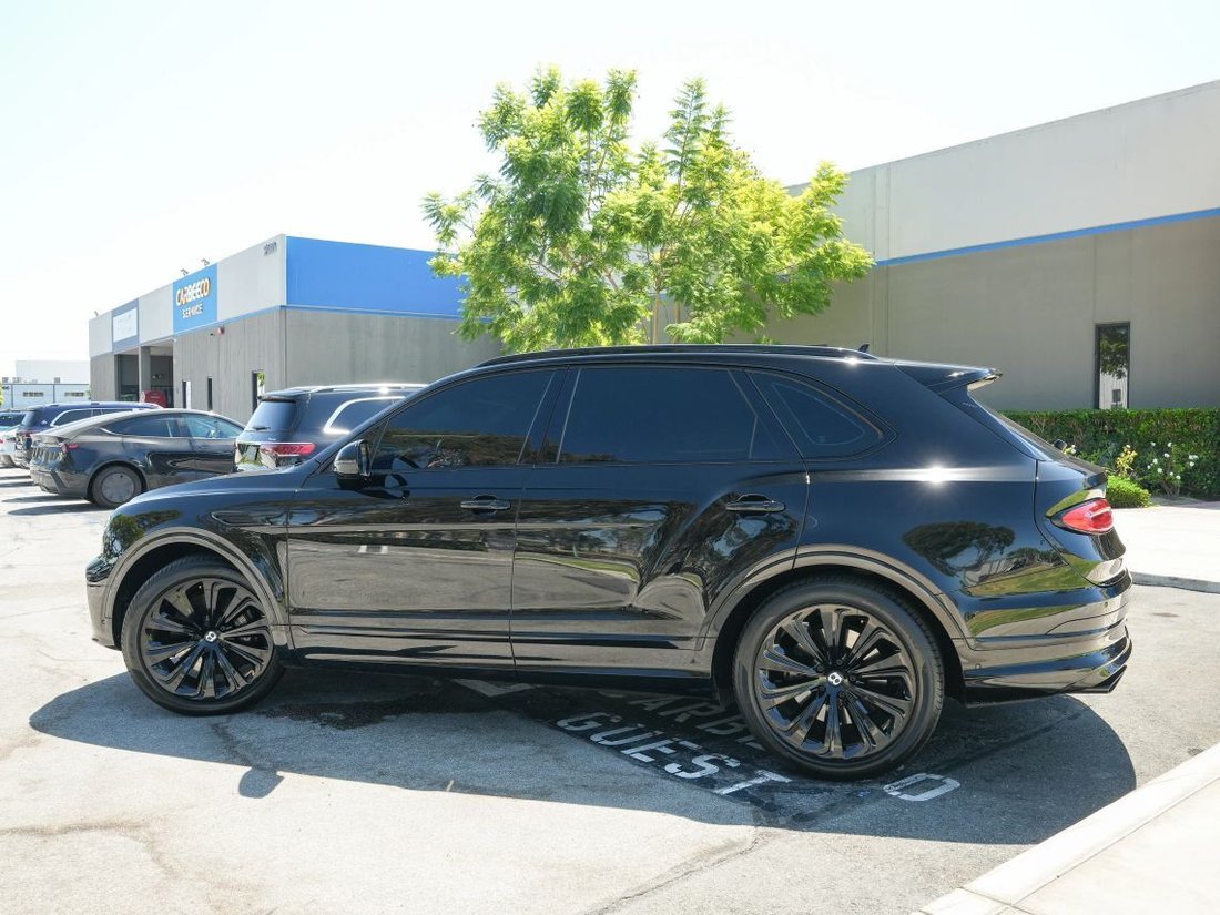 Suv in Costa Mesa, CA, United States 3 - 18664773